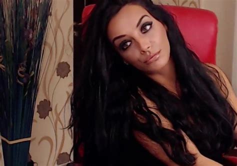 Free Webcam Smoking Porn Videos XHamster