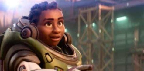 Same Sex Smooch Back In Pixars ‘lightyear Amid Dont Say Gay