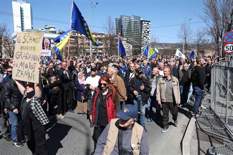 Građani rekli svoje završeni protesti ispred OHR a Pogledajte šta smo