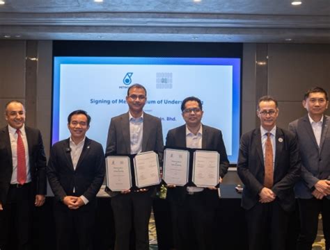 Petronas Collaborates With Aiq To Drive Energy Transition Through Ai