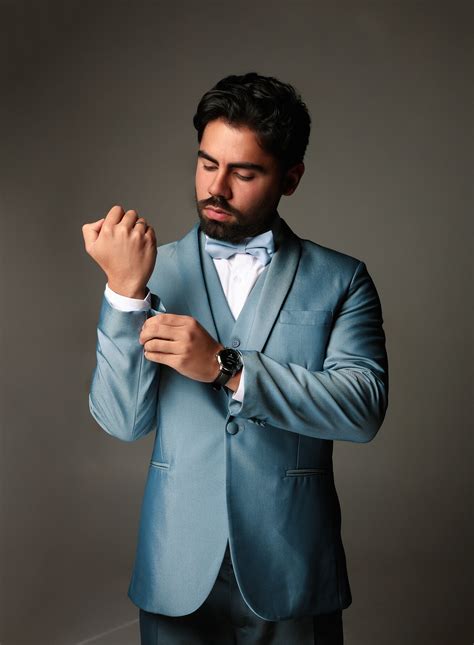 Claudio Locação De Trajes - Masculino - Rent a Wish - Locação de Vestidos e Trajes