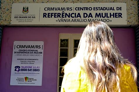 Em Estacionamento Centro De Refer Ncia Da Mulher Pode N O Voltar