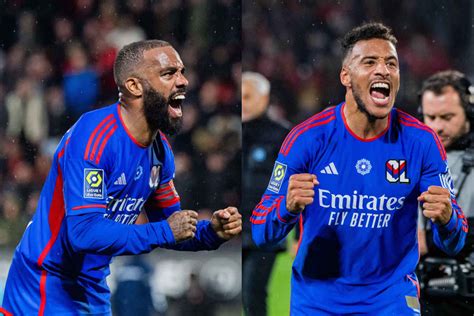 Lyon Ol Lacazette Et Tolisso Sur Le D Part