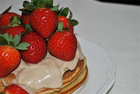 Tortitas Americanas Con Fresas Y Chocolate Blanco Antojo En Tu Cocina