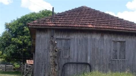 Um Local Abandonado No Meio Do Mato Muitas Hist Rias Do Passado O