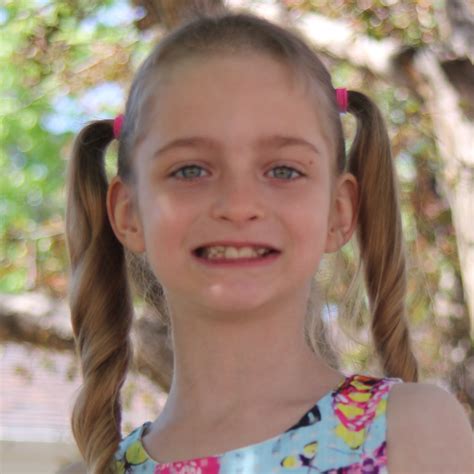 Mika's Toy Box - Why are fish so smart? Find out on Mika's Silly Joke