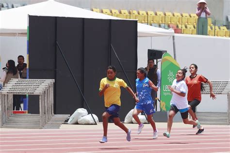 Continúan las competencias en los Juegos Escolares deportivos y