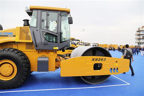 Soil Compaction Equipment Ton Roller Xs China Pneumatic Tire