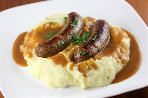 Bangers and Mash Recipe - BlogChef