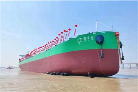 台州最大船舶85000dwt“万铭自由”轮在万隆船舶重工顺利下水 船海装备网 船舶设备网 海洋工程网 船舶网