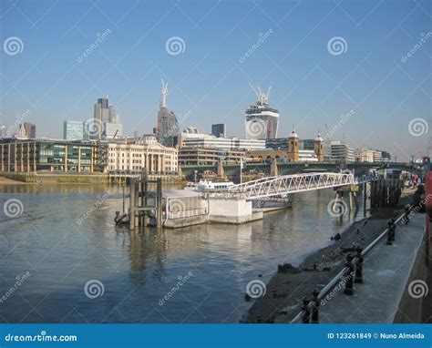 View of the Banks of the River Thames, in London, UK Editorial Stock Image - Image of boats ...