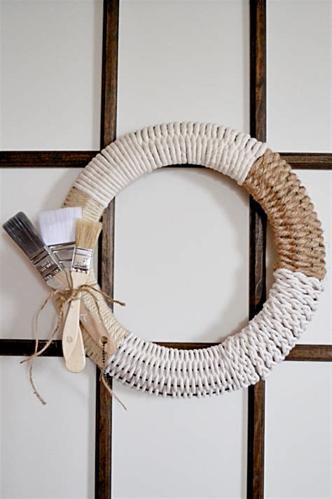 Wire Wreath Frame Hand-tied - Country Design Style