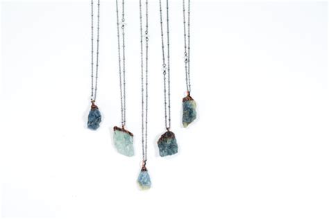 aquamarine-birthstone-necklace