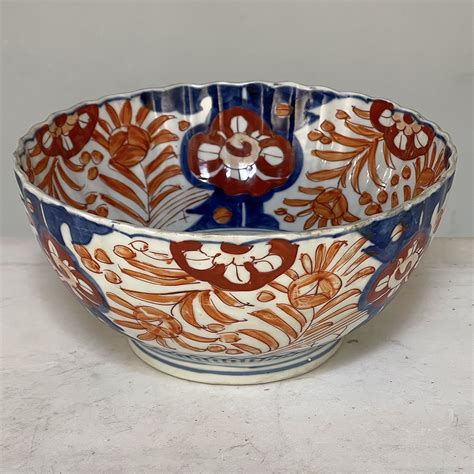 19th Century Imari Hand Painted Serving Bowl