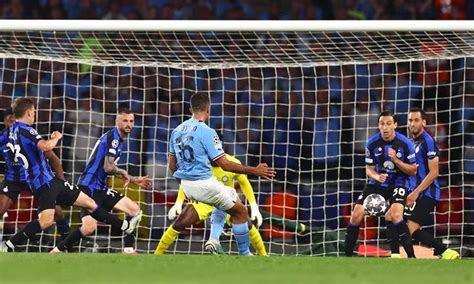 IL MANCHESTER CITY CAMPIONE DEUROPA LINTER ESCE A TESTA ALTA Il