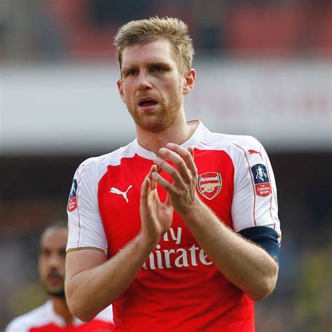 Per Mertesacker Arsenal Academy / Inside The Arsenal Academy With Per ...