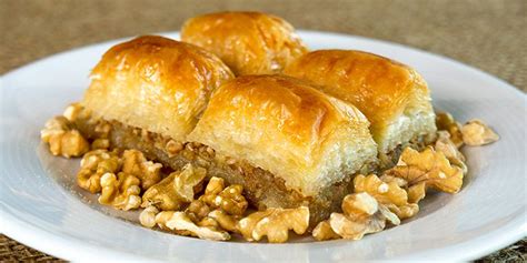 Bayram Baklavas Nas L Yap L R En Lezzetli Baklava Hamuru Tarifi