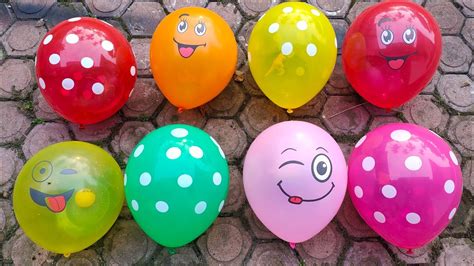 Menemukan Balon Warna Warni Berhadiah Mainan Jerapah Capung Pop It