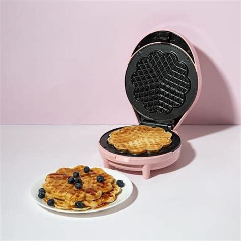 Paris Hilton Heart Waffle Maker Hace Mini Gofres En Forma De Coraz N