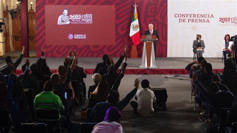 Filtran Datos De Más De 300 Periodistas Acreditados A Mañaneras De Amlo