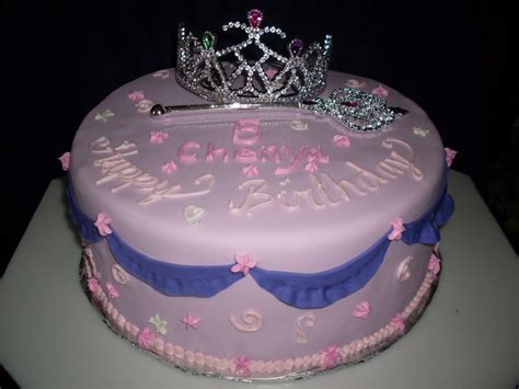 Tiara Cake - CakeCentral.com