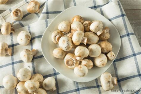 Can You Freeze Mushrooms Raw? (An Easy Guide) - Easy Freezing