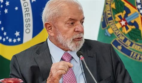 Em entrevista Lula defende que Petrobras não tem que pensar só nos