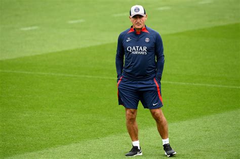 Carlos Soler Shares Early Takeaways From Psg Manager Galtiers Tactical