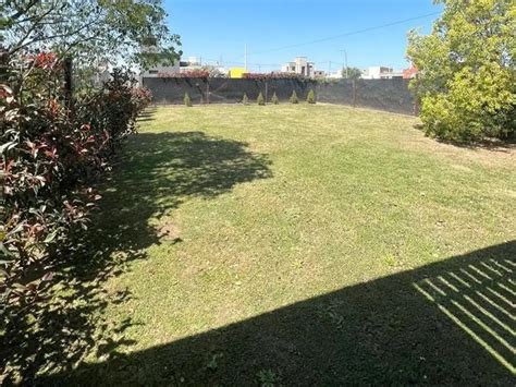 Casa Venta A Os Ambientes M Cochera Tobas Las