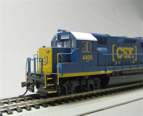 Spur H0 Diesellok Emd Gp40 Csx Amazonde Spielzeug