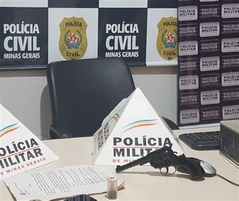 Policiais Apreendem R 2 200 Réplica De Arma E Munições Durante