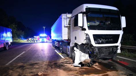 Autobahn A6 Geisterfahrer Stirbt Bei Horror Unfall Neue Details