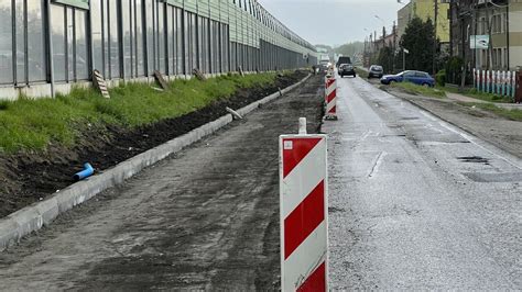 W Dąbrowie Górniczej trwają remonty kilku dróg Utrudnienia na ul