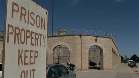 Governor eases lockdowns at Wisconsin prisons amid lawsuit