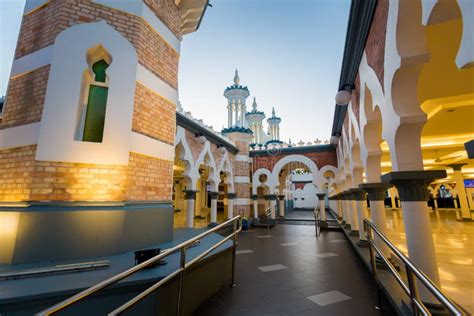 Masjid Negara Mosque Kuala Lumpur Stock Image - Image of islamic, malaysia: 122685897