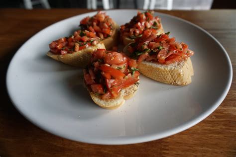 Bruschetta ultra rapide Recettes Goûtez AT