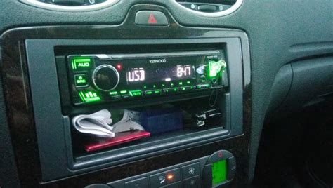 Замена штатной головы на Kenwood — Ford Focus Hatchback II, 2 л, 2006 ...