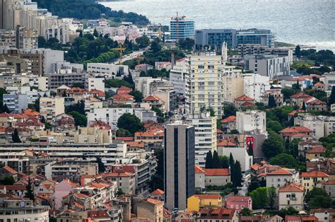 Slobodna Dalmacija U Elitnom Splitskom Kvartu U Naplatu Ide Preko