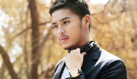 Biografi Morgan Oey Coretan