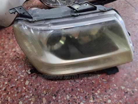 Suzuki Grand Vitara Escudo Right Xenon Headlight In Nairobi Central