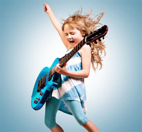 6 Best Acoustic Guitars for Kids (That Will Ignite Their Passion for Music) - 6 Strings Kids