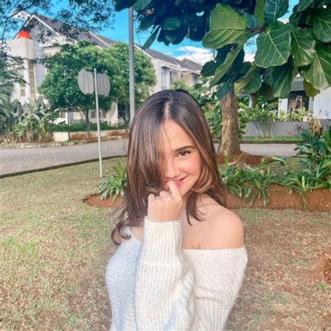 Hot Sexy Syifa Hadju Bikini Pics