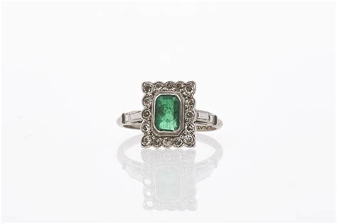 Emerald and Diamond Cluster Ring - Shapiro Auctioneers