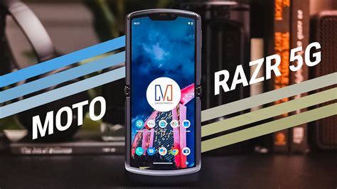 Motorola RAZR 5G Unboxing: Built-in Surprise! - GadgetMatch