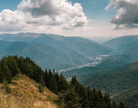 Hiking in the Carpathian Mountains: September edition | Behance :: Behance