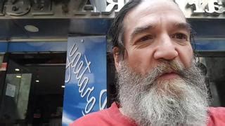 Neocapitalismo Bozales Y El Perro Rojo