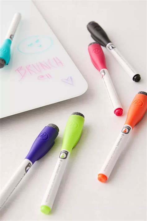 Magnetic Dry Erase Marker Set | Urban Outfitters Canada