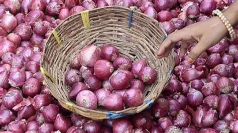 Onion Export Allowed January 1 Commerce Ministry India TV