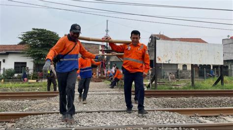 Pt Kai Daop Jakarta Tutup Enam Perlintasan Liar