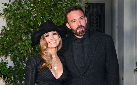 Jlo Y Ben Affleck Hacen Su Primera Aparición Como Pareja Casada Chic